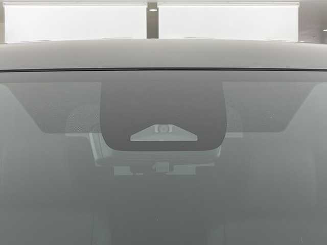 トヨタ ヴォクシー ハイブリッド S－Z 新潟県 2022(令4)年 1.6万km アティチュードブラックマイカ トヨタセーフティセンス/フリップダウンモニター/快適利便パッケージHigh/純正10.5インチナビ/　CD/DVD/BT/フルセグ/パノラミックビューカメラ/アダプティブレーダークルーズ（渋滞支援）/ブラインドスポットモニター/両側パワースライドドア/パワーバックドア/レーダークルーズコントロール/三眼LEDオートライト/ハーフレザーシート/1、2列目シートヒーター/純正17インチアルミホイール/ステアリングリモコン/ブラインドスポットモニター/オットマン/nanoeX/デジタルインナーミラー/ステアリングヒーター/スマートキー/ビルトインETC2.0
