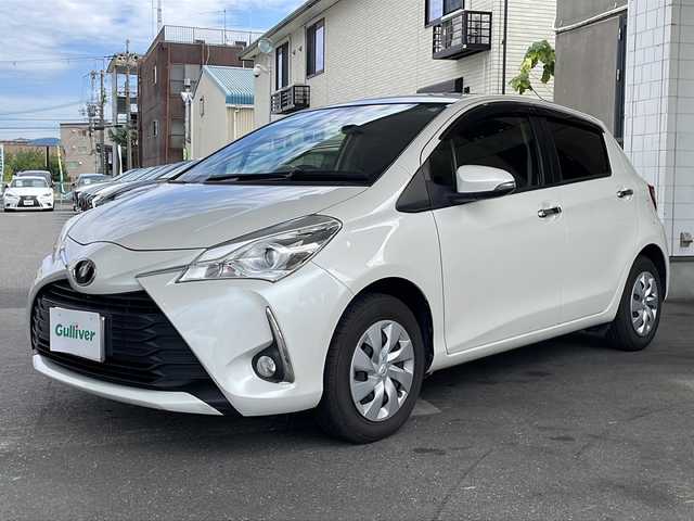 トヨタ ヴィッツ F セーフティーエディションⅢ 京都府 2019(令1)年 5.8万km ホワイトパールクリスタルシャイン 純正ナビ　/Ｂｌｕｅｔｏｏｔｈ接続　/フルセグＴＶ/バックカメラ　/禁煙車　/レーンキープアシスト　/衝突被害軽減システム　/電格ミラー/ウィンカーミラー　　/ドアバイザー　/フォグランプ　/ＬＥＤヘッドライト/オートマチックハイビーム/ワンオーナー/プッシュスタート