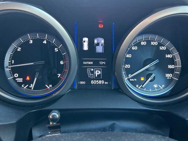 トヨタ ランドクルーザー プラド TX Lパッケージ 福岡県 2017(平29)年 6.1万km ブラック 純正ナビ/TV（フルセグ）/FM／AM/Bluetoothオーディオ/ipod/USB/DISC/SD/シートヒーター（DN）/クルーズコントロール/電動格納ミラー/横滑り防止/オートライト/パワーシート（DN）/ドライブレコーダー前（ＳＤあり）/プッシュスタート/純正フロアマット