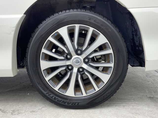 日産 セレナ HWS S HV Vセレ +SeftyⅡ 大阪府 2016(平28)年 4.9万km ブリリアントホワイトパール 純正9インチナビ/・AM/FM/・フルセグTV/・CD/DVD/・Bluetooth/・AUX/純正フリップダウンモニター/アラウンドビューモニター/両側パワースライドドア/ETC/クルーズコントロール/LEDヘッドライト/前後コーナーセンサー/オートライト