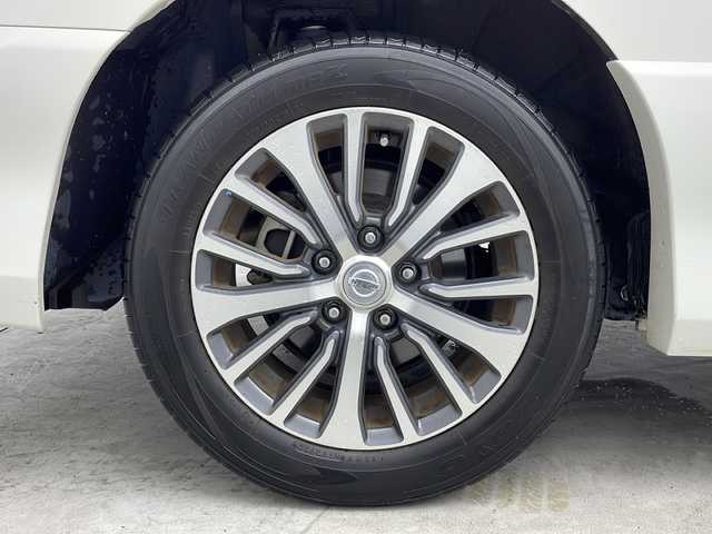 日産 セレナ HWS S HV Vセレ +SeftyⅡ 大阪府 2016(平28)年 4.9万km ブリリアントホワイトパール 純正9インチナビ/・AM/FM/・フルセグTV/・CD/DVD/・Bluetooth/・AUX/純正フリップダウンモニター/アラウンドビューモニター/両側パワースライドドア/ETC/クルーズコントロール/LEDヘッドライト/前後コーナーセンサー/オートライト