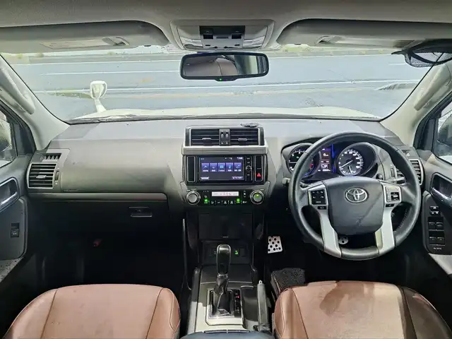 トヨタ ランドクルーザー プラド TX Lパッケージ・G－フロンティア 大阪府 2016(平28)年 8.9万km ホワイトパールクリスタルシャイン /禁煙車//ワンオーナー//MODELLISTAエアロ（フロント・リア）//サンルーフ/ルーフレール//LEDヘッドライト//ディーラー純正SDナビ/NSZT-W66T//Bluetooth/CD/DVD/SD/フルTV//バックカメラ//クルーズコントロール//前後コーナーセンサー//ビルトインETC//社外17インチアルミホイール/XTREME-J//茶革シート//前席パワーシート/シートヒーター//純正フロアマット//取説・保証書