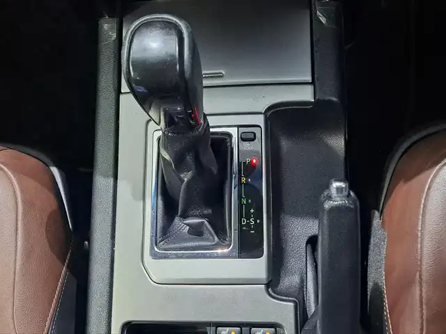 トヨタ ランドクルーザー プラド TX Lパッケージ・G－フロンティア 大阪府 2016(平28)年 8.9万km ホワイトパールクリスタルシャイン /禁煙車//ワンオーナー//MODELLISTAエアロ（フロント・リア）//サンルーフ/ルーフレール//LEDヘッドライト//ディーラー純正SDナビ/NSZT-W66T//Bluetooth/CD/DVD/SD/フルTV//バックカメラ//クルーズコントロール//前後コーナーセンサー//ビルトインETC//社外17インチアルミホイール/XTREME-J//茶革シート//前席パワーシート/シートヒーター//純正フロアマット//取説・保証書