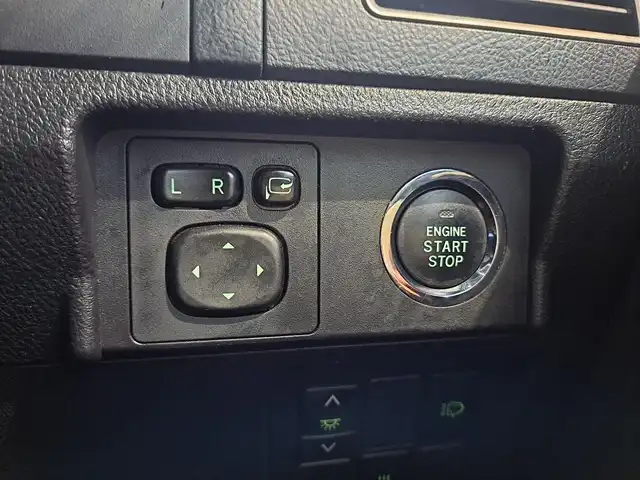 トヨタ ランドクルーザー プラド TX Lパッケージ・G－フロンティア 大阪府 2016(平28)年 8.9万km ホワイトパールクリスタルシャイン /禁煙車//ワンオーナー//MODELLISTAエアロ（フロント・リア）//サンルーフ/ルーフレール//LEDヘッドライト//ディーラー純正SDナビ/NSZT-W66T//Bluetooth/CD/DVD/SD/フルTV//バックカメラ//クルーズコントロール//前後コーナーセンサー//ビルトインETC//社外17インチアルミホイール/XTREME-J//茶革シート//前席パワーシート/シートヒーター//純正フロアマット//取説・保証書