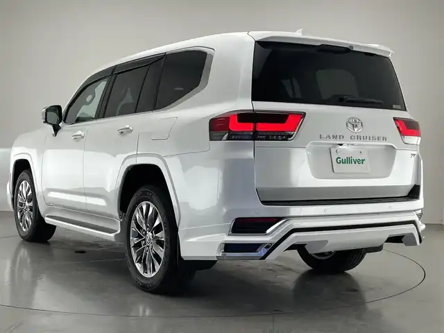 トヨタ ランドクルーザー ZX 愛知県 2024(令6)年 0.1千km プレシャスホワイトパール 純正１２．３型ナビ　ムーンルーフ　モデリスタ　禁煙　ＪＢＬサウンド　ベージュ革　全方位カメラ　シートヒーター　ハンドルヒーター　ハンズフリー電動リアゲート　衝突軽減　追従クルコン　ＢＳＭ　ＨＵＤ　コーナーセンサー　サイドステップ　スマートエントリーシステム　マルチテレーンモニター　　プリクラッシュセーフティ　Tコネクトナビシステムオプション　TVキャンセラー