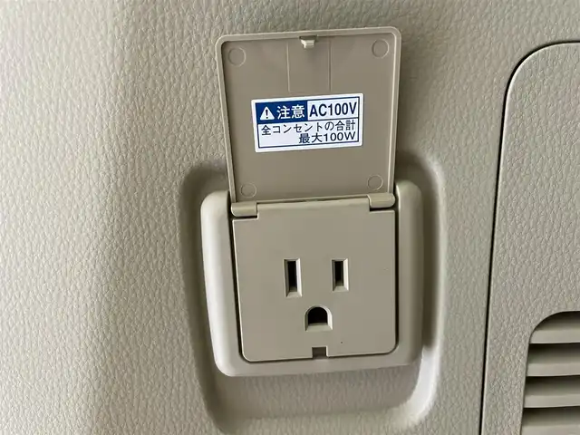 トヨタ ランドクルーザー ZX 愛知県 2024(令6)年 0.1千km プレシャスホワイトパール 純正１２．３型ナビ　ムーンルーフ　モデリスタ　禁煙　ＪＢＬサウンド　ベージュ革　全方位カメラ　シートヒーター　ハンドルヒーター　ハンズフリー電動リアゲート　衝突軽減　追従クルコン　ＢＳＭ　ＨＵＤ　コーナーセンサー　サイドステップ　スマートエントリーシステム　マルチテレーンモニター　　プリクラッシュセーフティ　Tコネクトナビシステムオプション　TVキャンセラー