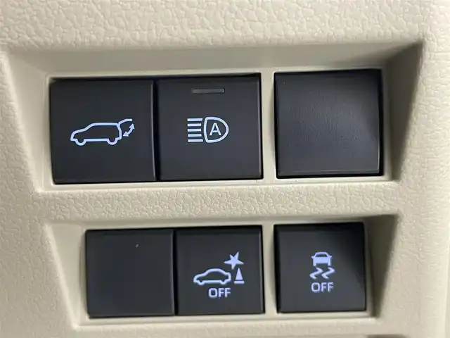 トヨタ ランドクルーザー ZX 愛知県 2024(令6)年 0.1千km プレシャスホワイトパール 純正１２．３型ナビ　ムーンルーフ　モデリスタ　禁煙　ＪＢＬサウンド　ベージュ革　全方位カメラ　シートヒーター　ハンドルヒーター　ハンズフリー電動リアゲート　衝突軽減　追従クルコン　ＢＳＭ　ＨＵＤ　コーナーセンサー　サイドステップ　スマートエントリーシステム　マルチテレーンモニター　　プリクラッシュセーフティ　Tコネクトナビシステムオプション　TVキャンセラー