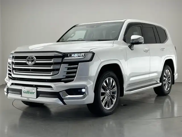 トヨタ ランドクルーザー ZX 愛知県 2024(令6)年 0.1千km プレシャスホワイトパール 純正１２．３型ナビ　ムーンルーフ　モデリスタ　禁煙　ＪＢＬサウンド　ベージュ革　全方位カメラ　シートヒーター　ハンドルヒーター　ハンズフリー電動リアゲート　衝突軽減　追従クルコン　ＢＳＭ　ＨＵＤ　コーナーセンサー　サイドステップ　スマートエントリーシステム　マルチテレーンモニター　　プリクラッシュセーフティ　Tコネクトナビシステムオプション　TVキャンセラー