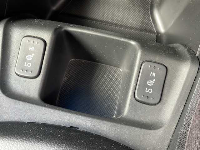 ホンダ フィット ハイブリット ナビ プレミアムセレクション 山口県 2010(平22)年 9.2万km プレミアムホワイトパール 純正ナビ/DVD/CD/MSV/ワンセグTV/バックカメラ/純正HIDヘッドライト/オートライト/純正１５インチアルミホイール/革巻きステアリング/ステアリングスイッチ/パドルシフト/クルーズコントロール/前席シートヒーター/横滑り防止/スマートキー/ビルトインETC/純正フロアマット/純正ドアバイザー/電動格納ウインカードアミラー