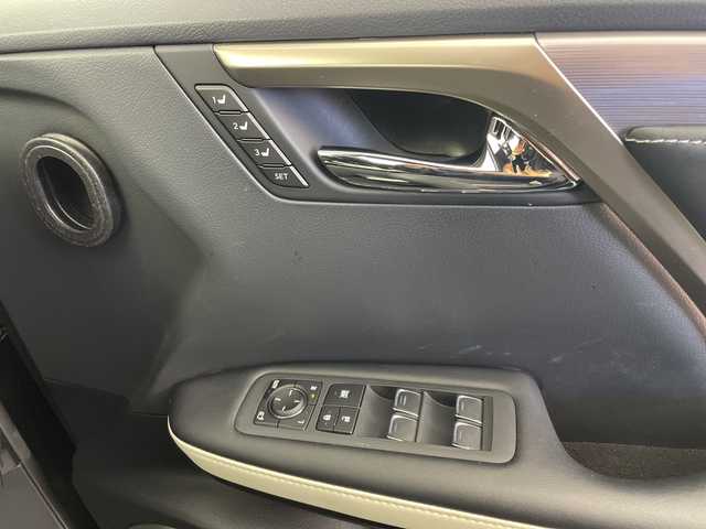 レクサス ＲＸ 450h Fスポーツ 鹿児島県 2021(令3)年 4.6万km グラファイトブラックガラスフレーク ワンオーナー/レクサスセーフティプラス/純正ナビ/（CD/DVD/BT/フルセグTV）/AppleCarPlay/パノラマルーフ/パノラミックビューモニター/パドルシフト/プリクラッシュセーフティ/レーンキープアシストパワーバックドア/レーダークルーズコントロール/ヘッドアップディスプレイ/ブラインドスポットモニター/3眼LEDヘッドライト/赤レザーシート/シートヒーター/シートベンチレーション/ETC2.0/ハンドルヒーター/保証書/取扱説明書