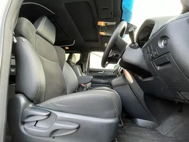 トヨタ アルファード S タイプゴールド 大阪府 2021(令3)年 3.9万km ホワイトパールクリスタルシャイン ワンオーナー　/純正９インチナビ　/   フルセグＴＶ/CD/DVD/Bluetooth/USB　/バックモニター　/フリップダウンモニター　/ツインムーンルーフ/トヨタセーフティセンス/コーナーセンサー　　/両側パワースライドドア　/電動リアゲート　/オットマン/純正18インチアルミホイール　/ビルトインＥＴＣ2.0/三眼ＬＥＤ/取扱説明書/保証書/記録簿