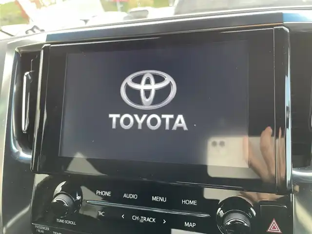 トヨタ アルファード S タイプゴールド 大阪府 2021(令3)年 3.9万km ホワイトパールクリスタルシャイン ワンオーナー　/純正９インチナビ　/   フルセグＴＶ/CD/DVD/Bluetooth/USB　/バックモニター　/フリップダウンモニター　/ツインムーンルーフ/トヨタセーフティセンス/コーナーセンサー　　/両側パワースライドドア　/電動リアゲート　/オットマン/純正18インチアルミホイール　/ビルトインＥＴＣ2.0/三眼ＬＥＤ/取扱説明書/保証書/記録簿