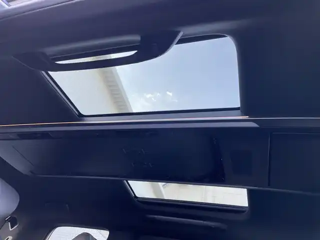 トヨタ アルファードハイブリット エグゼクティブ ラウンジ 東京都 2024(令6)年 2.4万km プラチナホワイトパールマイカ 純正ナビ/純正後席モニター/フルセグTV/Bluetooth/CD/DVD/USB/HDMI/左右独立ムーンルーフ/ユニバーサルステップ (左右)/JBLプレミアムサウンド/前後ドライブレコーダー/Toyota Safety Sense/・プリクラッシュセーフティ/・レーントレーシングアシスト/・先行車発進告知機能/・オートマチックハイビーム/・レーダークルーズコントロール/・クリアランスソナー/・ロードサインアシスト/・ブラインドスポットモニター/・ヘッドアップディスプレイ/パノラミックビューモニター/アドバンスドパーク/リアエンターテインメント/ETC2.0/デジタルインナーミラー/前後コーナーセンサー/両側パワースライドドア/パワーシート/パワーバックドア/シートヒーター/ベンチレーション/ステアリングヒーター/LEDヘッドライト/17インチ純正アルミホイール/スマートキー