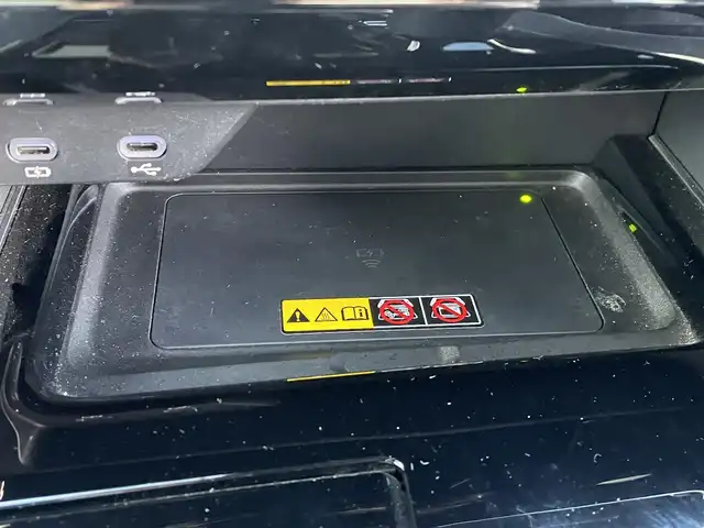 トヨタ アルファードハイブリット エグゼクティブ ラウンジ 東京都 2024(令6)年 2.4万km プラチナホワイトパールマイカ 純正ナビ/純正後席モニター/フルセグTV/Bluetooth/CD/DVD/USB/HDMI/左右独立ムーンルーフ/ユニバーサルステップ (左右)/JBLプレミアムサウンド/前後ドライブレコーダー/Toyota Safety Sense/・プリクラッシュセーフティ/・レーントレーシングアシスト/・先行車発進告知機能/・オートマチックハイビーム/・レーダークルーズコントロール/・クリアランスソナー/・ロードサインアシスト/・ブラインドスポットモニター/・ヘッドアップディスプレイ/パノラミックビューモニター/アドバンスドパーク/リアエンターテインメント/ETC2.0/デジタルインナーミラー/前後コーナーセンサー/両側パワースライドドア/パワーシート/パワーバックドア/シートヒーター/ベンチレーション/ステアリングヒーター/LEDヘッドライト/17インチ純正アルミホイール/スマートキー