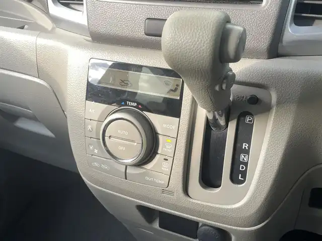 スズキ スペーシア X 宮崎県 2015(平27)年 9.9万km 黒 社外ディスプレイオーディオ/　AM FM CD DVD/パワースライドドア/ドライブレコーダー/アイドリングストップ/プッシュスタート/スマートキー/オートエアコン/ヘッドライトレベライザー/ABS/横滑り防止装置/ドアバイザー