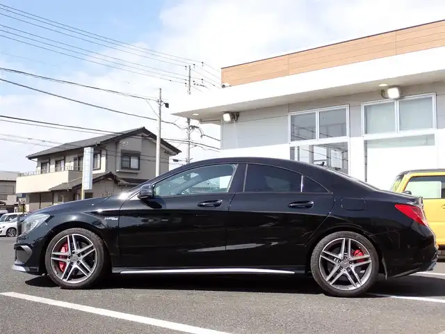 メルセデス・ベンツ ＣＬＡ４５ 4マチック 千葉県 2014(平26)年 8.7万km 黒 AMGブレーキキャリパー/AMG18インチAW/AMGパフォーマンスエクゾースト/黒革シート/前席パワーシート/シートヒーター/Bluetooth/ETC車載器/バックカメラ/ドライブレコーダー/レーダー探知機/AMGフロアマット/ガラスルーフ/ウィンカーミラー/クルーズコントロール/ステアリングスイッチ/取扱説明書/保証書