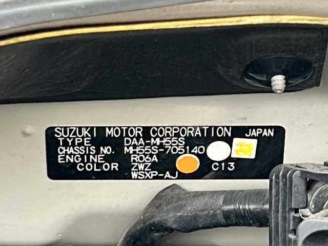 スズキ ワゴンＲ スティングレー HYBRID X 山形県 2017(平29)年 11万km ブレイブカーキP ４WD/社外ナビKENWOOD/（AM/FM/CD/DVD/フルセグ/Bluetooth）/ステアリングスイッチ/クルーズコントロール/オートマチックハイビーム/レーンキープアシスト/電動格納ミラー/前席シートヒーター/ETC/横滑り防止装置/フォグランプ/ドアバイザー/社外14インチAWスタッドレスタイヤ車載（6mm）