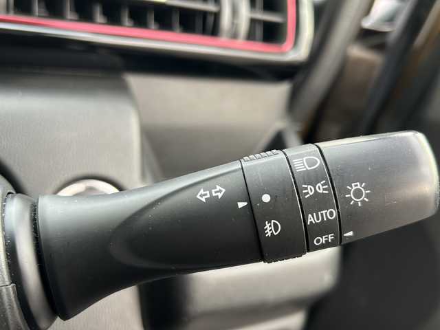 スズキ ワゴンＲ スティングレー HYBRID X 山形県 2017(平29)年 11万km ブレイブカーキP ４WD/社外ナビKENWOOD/（AM/FM/CD/DVD/フルセグ/Bluetooth）/ステアリングスイッチ/クルーズコントロール/オートマチックハイビーム/レーンキープアシスト/電動格納ミラー/前席シートヒーター/ETC/横滑り防止装置/フォグランプ/ドアバイザー/社外14インチAWスタッドレスタイヤ車載（6mm）