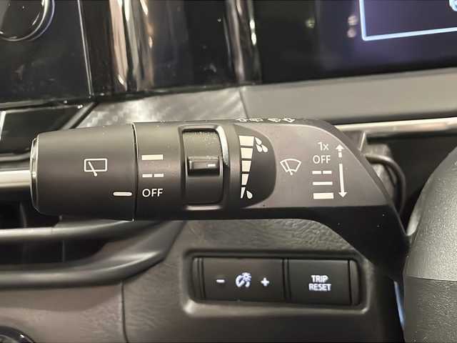 日産 ノート X 熊本県 2023(令5)年 5万km ダークメタルグレー ・ワンオーナー/・純正ナビ/-BT/フルセグ/USB/HDMI/FM/AM/・アラウンドビューモニター/・助手席回転シート/・デジタルインナーミラー/・ワイヤレス充電器/・ブラインドスポットモニター/・電動パーキングブレーキ/・ブレーキホールド/・衝突軽減ブレーキ/・コーナーセンサー/・標識検知/・ETC2.0/・LEDヘッドライト