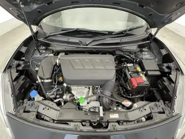 スズキ スイフト スポーツ 滋賀県 2022(令4)年 2.4万km スーパーブラックパール 禁煙車/社外ディスプレイオーディオ/（CD/DVD/USB/Bluetooth）/ビルトインETC/前方ドライブレコーダー/衝突軽減ブレーキ/車線逸脱警報/クリアランスソナー/レーンキープアシスト/革巻きステアリング/追従型クルーズコントロール/ステアリングリモコン/D席シートヒーター/LEDヘッドライト/フォグランプ/オートヘッドライト/BLITZ車高調/純正アルミホイール/純正フロアマット/電動格納ミラー/スペアキー1本