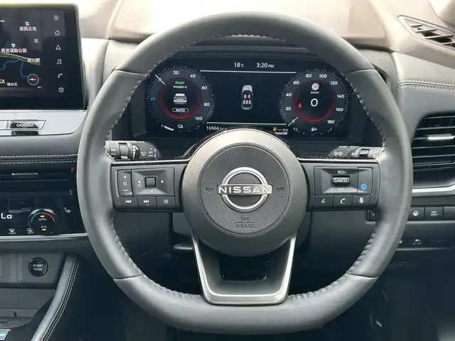 日産 エクストレイル G e－4ORCE 岩手県 2023(令5)年 1.7万km ブリリアントホワイトパール 純性ナビ/パノラミックガラスルーフ /プロパイロット /インテリジェントルームミラー/アラウンドビューモニター /ルーフレール /パワーバックドア /パワーシート/フルセグTV /シートヒーター /セーフティアシスト /クルーズコントロール/LEDヘッドランプ/プッシュスタート/ドアバイザー/フロアマット/保証書　取説