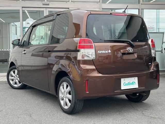 トヨタ スペイド F 青森県 2013(平25)年 4.8万km ダークブラウンマイカメタリック 車検満了日令和9年4月/4WD/寒冷地仕様/社外ナビ（BlueTooth/フルセグ/iPod）/バックカメラ/片側パワースライドドア/冬タイヤ積込み/横滑り防止機能/ドライブレコーダー/取扱説明書/スペアキー/キーレス