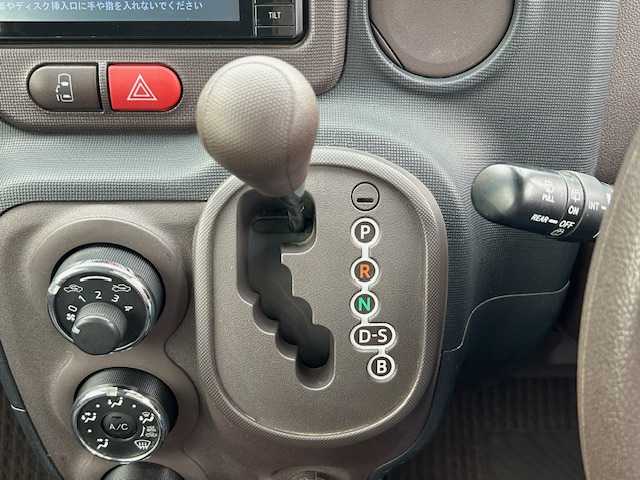トヨタ スペイド F 青森県 2013(平25)年 4.8万km ダークブラウンマイカメタリック 車検満了日令和9年4月/4WD/寒冷地仕様/社外ナビ（BlueTooth/フルセグ/iPod）/バックカメラ/片側パワースライドドア/冬タイヤ積込み/横滑り防止機能/ドライブレコーダー/取扱説明書/スペアキー/キーレス