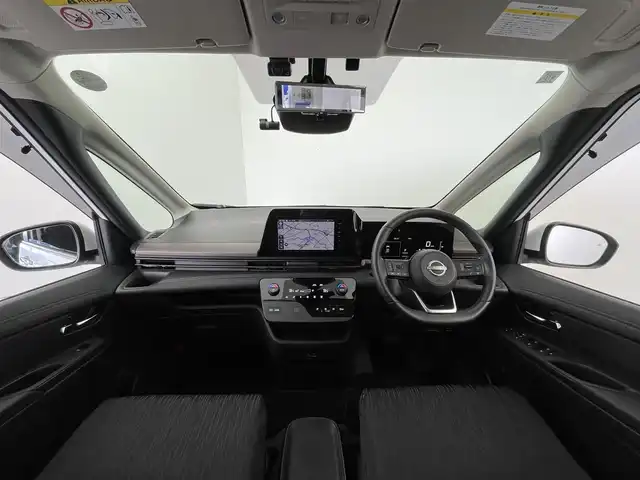 日産 セレナ e－パワー ハイウェイスター V 群馬県 2023(令5)年 1万km プリズムホワイト 純正１２．３型ナビ　アラウンドビューモニター　プロパイロット　両側パワースライドドア　デジタルインナーミラー　ＡＨＢ　純正１６インチＡＷ　コーナーセンサー　ステアリングリモコン　ＥＴＣ　禁煙車