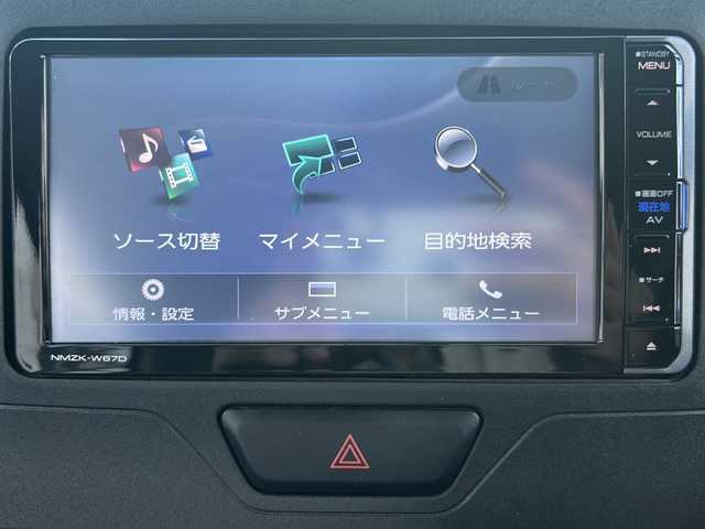 ダイハツ タント L 千葉県 2017(平29)年 5.1万km ホワイト 純正SDナビ【NM8K－W67D】/フルセグテレビ/バックカメラ/フリップダウンモニター（純正）/アイドリングストップ/ETC2.0/iPod接続/両側スライドドア/フロアマット（純正）/ベンチシート/車検残有（R８年１１月）/スペアキー有（１本）/取扱説明書/保証書