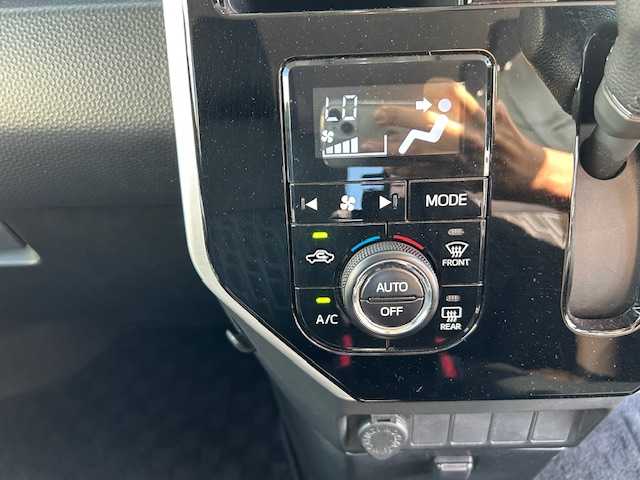 トヨタ ルーミー カスタムG－T 茨城県 2018(平30)年 3.5万km パールホワイトⅢ 純正ナビ/‐BT/CD/TV/純正ＡＷ　/クルーズコントロール　/フロントエアロパーツ　/バックカメラ　/両側パワースライドドア　/スマートキー　/アイドリングストップ　/ＬＥＤライト /パワーステアリング /パワーウィンドウ