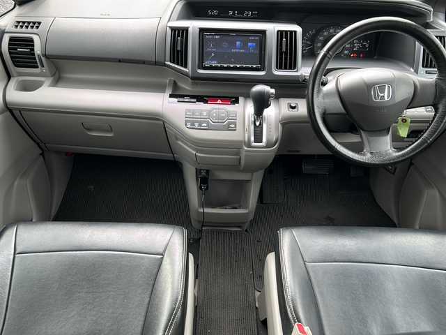 ホンダ ステップワゴン G Lパッケージ 大阪府 2009(平21)年 10万km プレミアムホワイトパール ETC/ドライブレコーダー/両側PWスライドドア/社外ナビ/ワンセグTV/革巻きステアリング/純正フロアマット