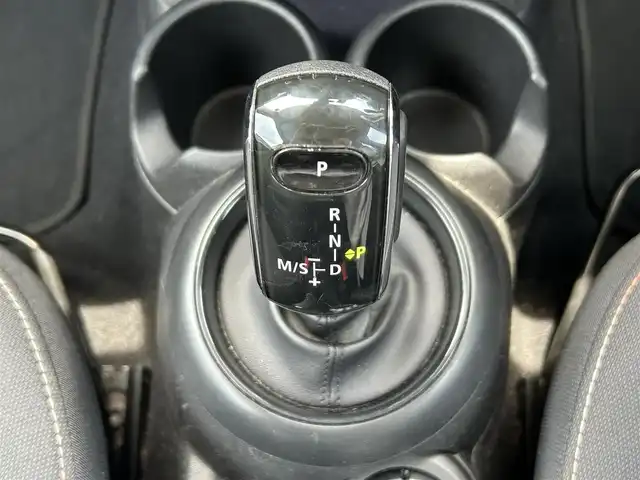 ＭＩＮＩ ミニ クーパー 栃木県 2019(平31)年 4万km 赤 ドライビング・アシスト/純正ナビ/AppleCarPlay/Bluetooth/USB/バックカメラ/ETC/前ドライブレコーダー/スマートキー×2/スタートボタン/ステアリングリモコン/LEDオートライト/LEDフォグランプ/純正15インチAW/アイドリングストップ/横滑り防止装置/電動格納ミラー/ドアバイザー
