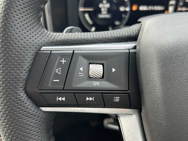 三菱 アウトランダー ＰＨＥＶ P 大阪府 2023(令5)年 1.6万km ホワイトダイヤモンド ワンオーナー/純正メーカーナビ/マイパイロット/ビルトインETC2.0/充電ケーブル/アラウンドビューモニター/ＢＯＳＥプレミアムサウンド/１列目＆２列目シートヒーター/パワーバックドア/クリアランスソナー/プリクラッシュセーフティ/純正20インチAW/AC1500Wコンセント/メモリ機能付きパワーシート/ステアリングスイッチ/BSM/eアシスト/電動パーキングブレーキ/置くだけ充電/取説/保証書/スペアキーｘ１