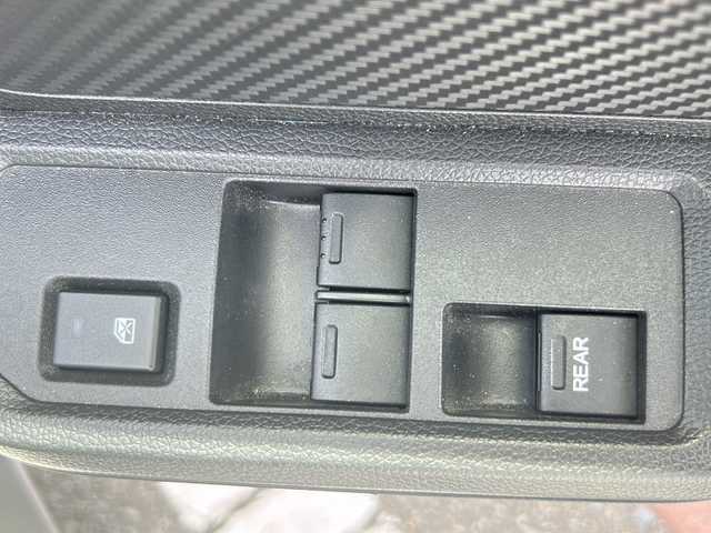 ホンダ Ｓ６６０ α 佐賀県 2016(平28)年 1.3万km 白 バックカメラ/衝突軽減システム/ETC/プッシュスタート/クルーズコントロール/アイドリングストップ/ウィンカーミラー/スマートキー/ＣＴＢＡ/ＳＰＯＲＴ/ステアリングスイッチ/パドルシフト/オートライト/オートエアコン/社外フロアマット/盗難防止装置/横滑り防止装置/過給機ターボ