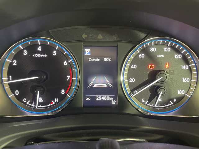 トヨタ ハリアー プレミアム 福岡県 2018(平30)年 3万km ホワイトパールクリスタルシャイン 純正9インチメモリナビ/・CD/DVD/BT/フルセグTV/・バックモニター/トヨタセーフティ/・プリクラッシュセーフティ/・レーンディパーチャーアラート/・オートハイビーム/・レーダークルーズコントロール/ハーフレザーシート/・パワーシート（D）/革巻きステアリング/・ステアリングリモコン/ETC/LEDヘッドライト/・オートライト/・フォグランプ/電子パーキング/・ブレーキホールド/パワーバックドア/アイドリングストップ/ドライブレコーダー前後/純正18インチアルミホイール/純正フロアマット/純正ドアバイザー
