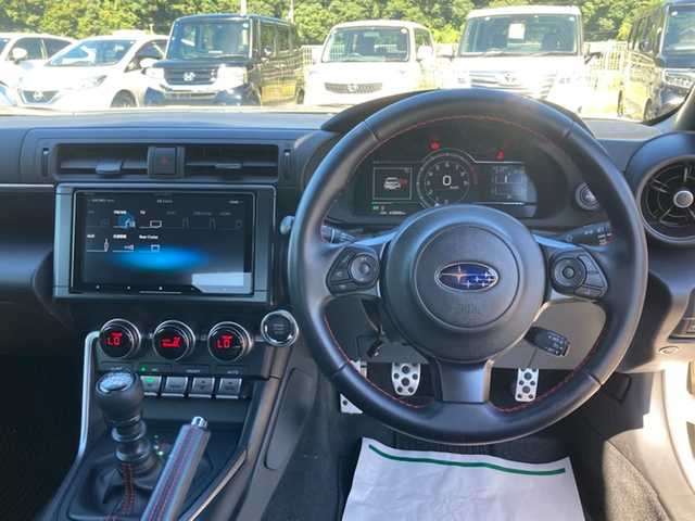 スバル ＢＲＺ S 愛媛県 2021(令3)年 4.4万km クリスタルホワイトP 純正OPカロッツェリア9インチナビ/・CD/DVD/フルセグTV /・MSV/Bluetooth/バックカメラ/STi/F/S/R スポイラー/トランクスポイラー/ルーフスポイラー/クルーズコントロール/前方ドライブレコーダー/ETC/ハーフレザーシート/・シートヒーター /ヒルスタートアシスト/スバルリヤビークルディテクション/ステアリング連動ヘッドランプ/デュアルAAC/LEDオートライト