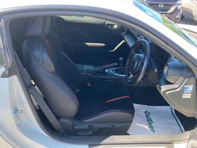 スバル ＢＲＺ S 愛媛県 2021(令3)年 4.4万km クリスタルホワイトP 純正OPカロッツェリア9インチナビ/・CD/DVD/フルセグTV /・MSV/Bluetooth/バックカメラ/STi/F/S/R スポイラー/トランクスポイラー/ルーフスポイラー/クルーズコントロール/前方ドライブレコーダー/ETC/ハーフレザーシート/・シートヒーター /ヒルスタートアシスト/スバルリヤビークルディテクション/ステアリング連動ヘッドランプ/デュアルAAC/LEDオートライト