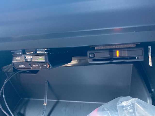 スバル ＢＲＺ S 愛媛県 2021(令3)年 4.4万km クリスタルホワイトP 純正OPカロッツェリア9インチナビ/・CD/DVD/フルセグTV /・MSV/Bluetooth/バックカメラ/STi/F/S/R スポイラー/トランクスポイラー/ルーフスポイラー/クルーズコントロール/前方ドライブレコーダー/ETC/ハーフレザーシート/・シートヒーター /ヒルスタートアシスト/スバルリヤビークルディテクション/ステアリング連動ヘッドランプ/デュアルAAC/LEDオートライト