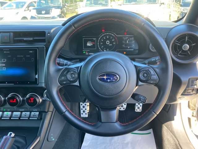 スバル ＢＲＺ S 愛媛県 2021(令3)年 4.4万km クリスタルホワイトP 純正OPカロッツェリア9インチナビ/・CD/DVD/フルセグTV /・MSV/Bluetooth/バックカメラ/STi/F/S/R スポイラー/トランクスポイラー/ルーフスポイラー/クルーズコントロール/前方ドライブレコーダー/ETC/ハーフレザーシート/・シートヒーター /ヒルスタートアシスト/スバルリヤビークルディテクション/ステアリング連動ヘッドランプ/デュアルAAC/LEDオートライト