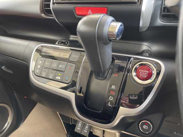 ホンダ Ｎ ＢＯＸ スラッシュ G Lインテリアカラーパッケージ 愛知県 2017(平29)年 6.1万km プレミアムディープモカパール 純正ナビ/バックカメラ/LEDヘッドライト/ETC/ステアリングスイッチ/スマートキー/プッシュスタート/アイドリングストップ/純正フロアマット