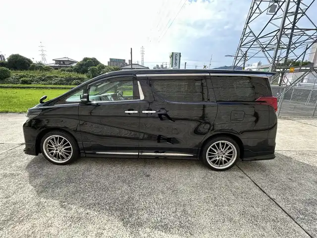 トヨタ アルファード S タイプゴールド 長崎県 2021(令3)年 3.2万km ブラック モデリスタエアロ（F/S/R下）/純正ナビ/（CD/DVD/BT/フルセグ）/バックカメラ/フリップダウンモニター/衝突軽減システム/レーンアシスト/コーナーセンサー/レーダークルーズ/ETC/両側パワースライドドア/パワーバックドア/社外20インチAW/前後ドライブレコーダー