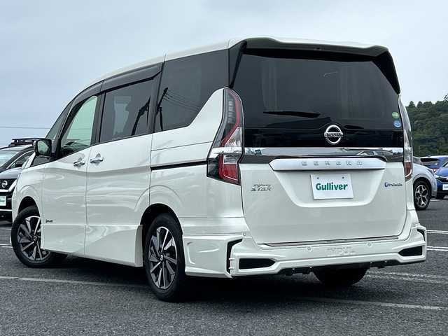 日産 セレナ e－パワー ハイウェイスター V 千葉県 2020(令2)年 4.9万km ブリリアントホワイトパール ＩＭＰＵＬエアロ　１０型ナビ　全方位カメラ　フリップダウンモニター プロパイロット フルセグ BT ETC ドラレコ 両側パワースライド ハンズフリーオートスライド パーキングアシスト HDMI