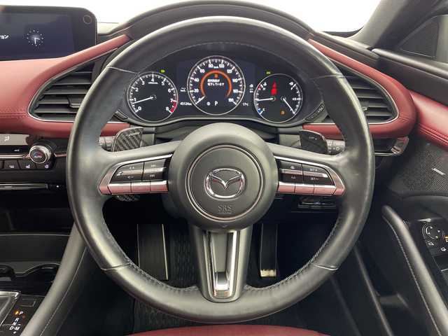 マツダ マツダ３ファストバック 20S バーガンディセレクション 愛知県 2020(令2)年 4.6万km ソウルレッドクリスタルM i-stop/社外サスペンション/社外柿本マフラー/純正ナビ/全方位モニター/フルセグ/赤革シート/シートヒーター/ステアリングヒーター/クルーズコントロール/BOSEサウンドシステム/・HUD/・BSM/ビルトインETC/保証書/取扱説明書