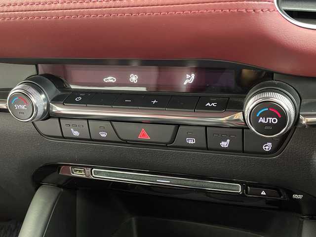 マツダ マツダ３ファストバック 20S バーガンディセレクション 愛知県 2020(令2)年 4.6万km ソウルレッドクリスタルM i-stop/社外サスペンション/社外柿本マフラー/純正ナビ/全方位モニター/フルセグ/赤革シート/シートヒーター/ステアリングヒーター/クルーズコントロール/BOSEサウンドシステム/・HUD/・BSM/ビルトインETC/保証書/取扱説明書