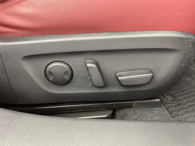 マツダ マツダ３ファストバック 20S バーガンディセレクション 愛知県 2020(令2)年 4.6万km ソウルレッドクリスタルM i-stop/社外サスペンション/社外柿本マフラー/純正ナビ/全方位モニター/フルセグ/赤革シート/シートヒーター/ステアリングヒーター/クルーズコントロール/BOSEサウンドシステム/・HUD/・BSM/ビルトインETC/保証書/取扱説明書