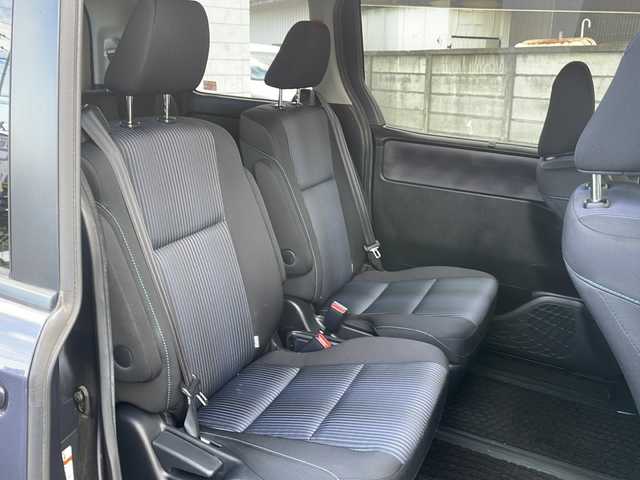 トヨタ ノア Si 長野県 2014(平26)年 12.1万km ダークバイオレットマイカメタリック (株)IDOMが運営する【じしゃロン長野店】の自社ローン専用車両になりますこちらは現金またはオートローンご利用時の価格です。自社ローンご希望の方は別途その旨お申付け下さい/純正ナビ　/バックカメラ　/ＥＴＣ　/ステアリングスイッチ　/両側パワースライドドア　/フリップダウンモニター　/前後ドライブレコーダー　/純正１６インチアルミホイール