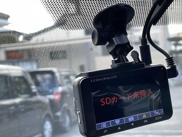 トヨタ ノア Si 長野県 2014(平26)年 12.1万km ダークバイオレットマイカメタリック (株)IDOMが運営する【じしゃロン長野店】の自社ローン専用車両になりますこちらは現金またはオートローンご利用時の価格です。自社ローンご希望の方は別途その旨お申付け下さい/純正ナビ　/バックカメラ　/ＥＴＣ　/ステアリングスイッチ　/両側パワースライドドア　/フリップダウンモニター　/前後ドライブレコーダー　/純正１６インチアルミホイール