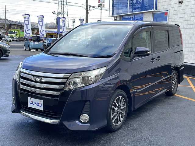 トヨタ ノア Si 長野県 2014(平26)年 12.1万km ダークバイオレットマイカメタリック (株)IDOMが運営する【じしゃロン長野店】の自社ローン専用車両になりますこちらは現金またはオートローンご利用時の価格です。自社ローンご希望の方は別途その旨お申付け下さい/純正ナビ　/バックカメラ　/ＥＴＣ　/ステアリングスイッチ　/両側パワースライドドア　/フリップダウンモニター　/前後ドライブレコーダー　/純正１６インチアルミホイール