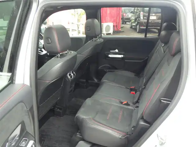 メルセデス・ベンツ ＧＬＢ２００ｄ AMGライン 千葉県 2020(令2)年 3.2万km イリジウムシルバー レーダーセーフティパッケージ/アクティブブレーキアシスト/アクティブレーンキーピングアシスト/レーンチェンジアシスト/ブラインドスポットアシスト/アテンションアシストト/パノラミックスライディングルーフ/ディストロニック/パワーバックドア/ハーフレザーシート/前席パワーシート/シートヒーター/純正ナビ/地デジTV/【Bluetooth接続】/360°カメラ/ドライブレコーダー（前後撮影）/革巻きステアリング/ステアリングスイッチ/パドルシフト/ETC/LEDヘッドライト/ウインカーミラー/パークトロニック/純正19インチアルミホイル/サイド/カーテンエアバッグ/キーレスゴー