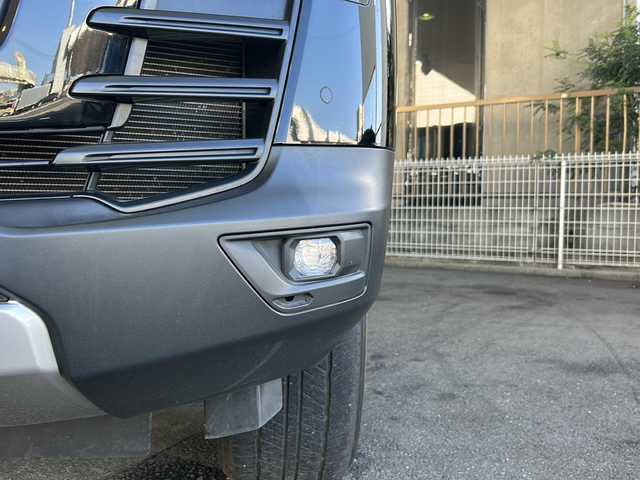 トヨタ ランドクルーザー GRスポーツ 京都府 2023(令5)年 4.1万km ブラック 12.3インチ純正ディスプレイオーディオナビ/フルセグTV/CD/DVD再生機能/Bluetooth/Miracast/USB入力端子/ＪＢＬサウンド　/サンルーフ　/ルーフレール/全方位カメラ　/前方純正ドライブレコーダー/ETC2.0/ＨＵＤ　/ディーゼル　/４ＷＤ　/ＢＳＭ　/メモリーシート/ベンチレーター　/シートヒーター/エアシート/ステアリングヒーター/マルチテレインモニター　/ＲＣＴＡ　/ＲＣＤ　/クリアランスソナー　/クールボックス　/３眼ＬＥＤ/オートライト/オートマチックハイビーム/フロントフォグランプ/純正AW18インチ/デフロック/ルーフレール/Wサイドエアバッグ/カーテンエアバッグ